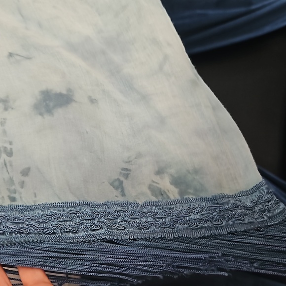 Staring at Stars Fringe Kimono - Picture 5 of 7